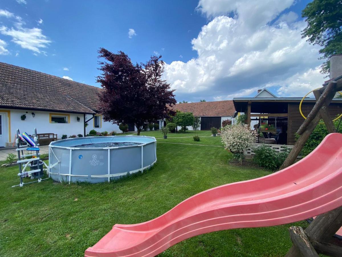 Apartman Beniskovec, Suchdol Nad Luznici Exterior foto